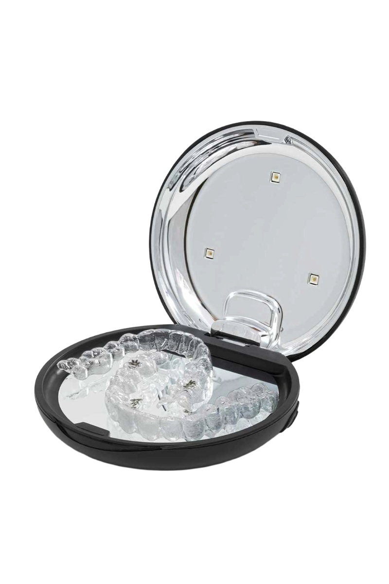 Invisalign™ UV Sanitizing Case