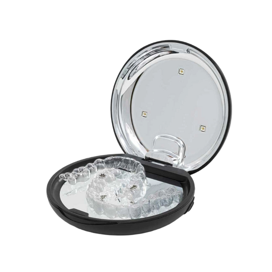 Invisalign™ UV Sanitizing Case